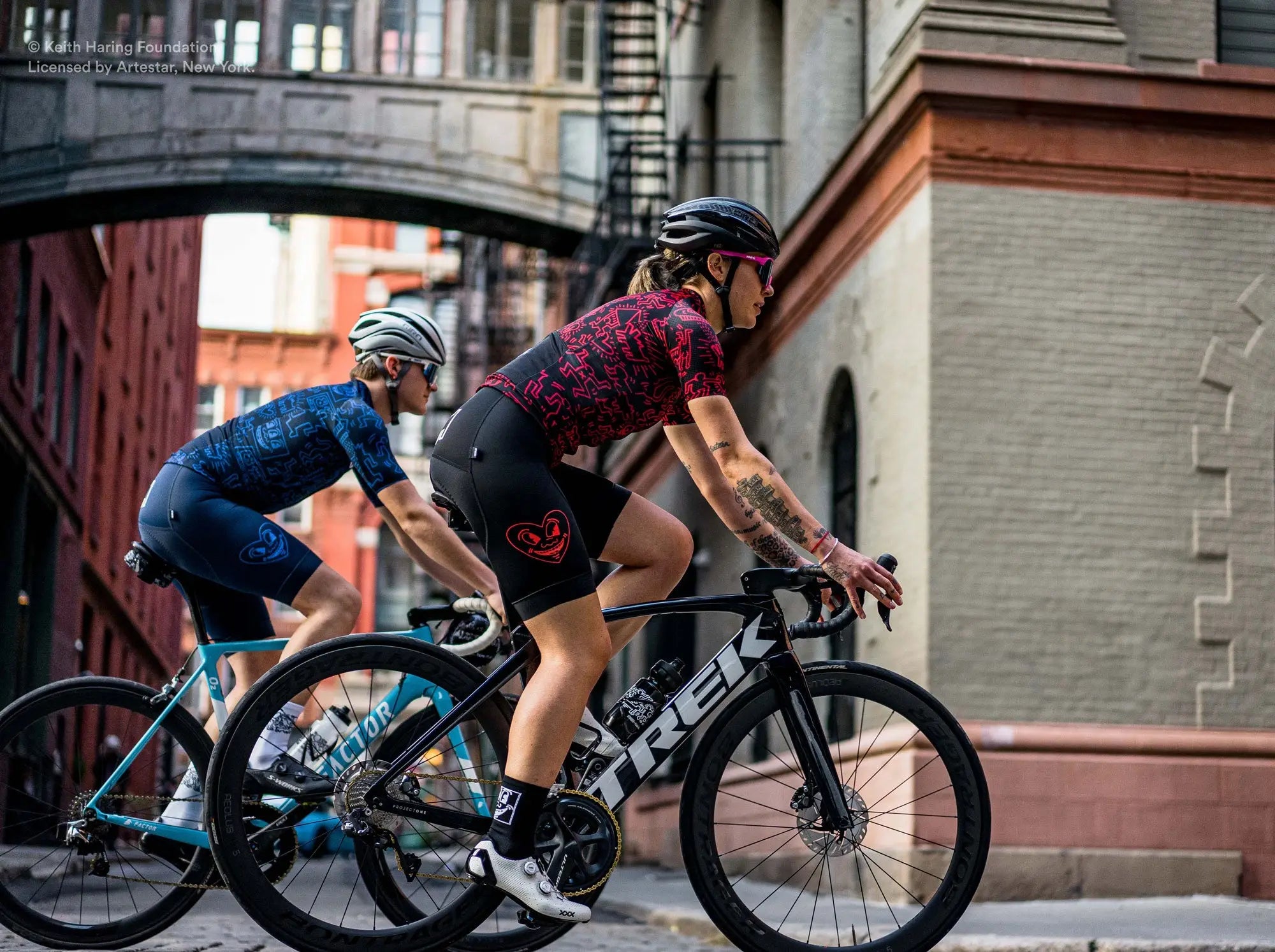 ATTAQUER X KEITH HARING