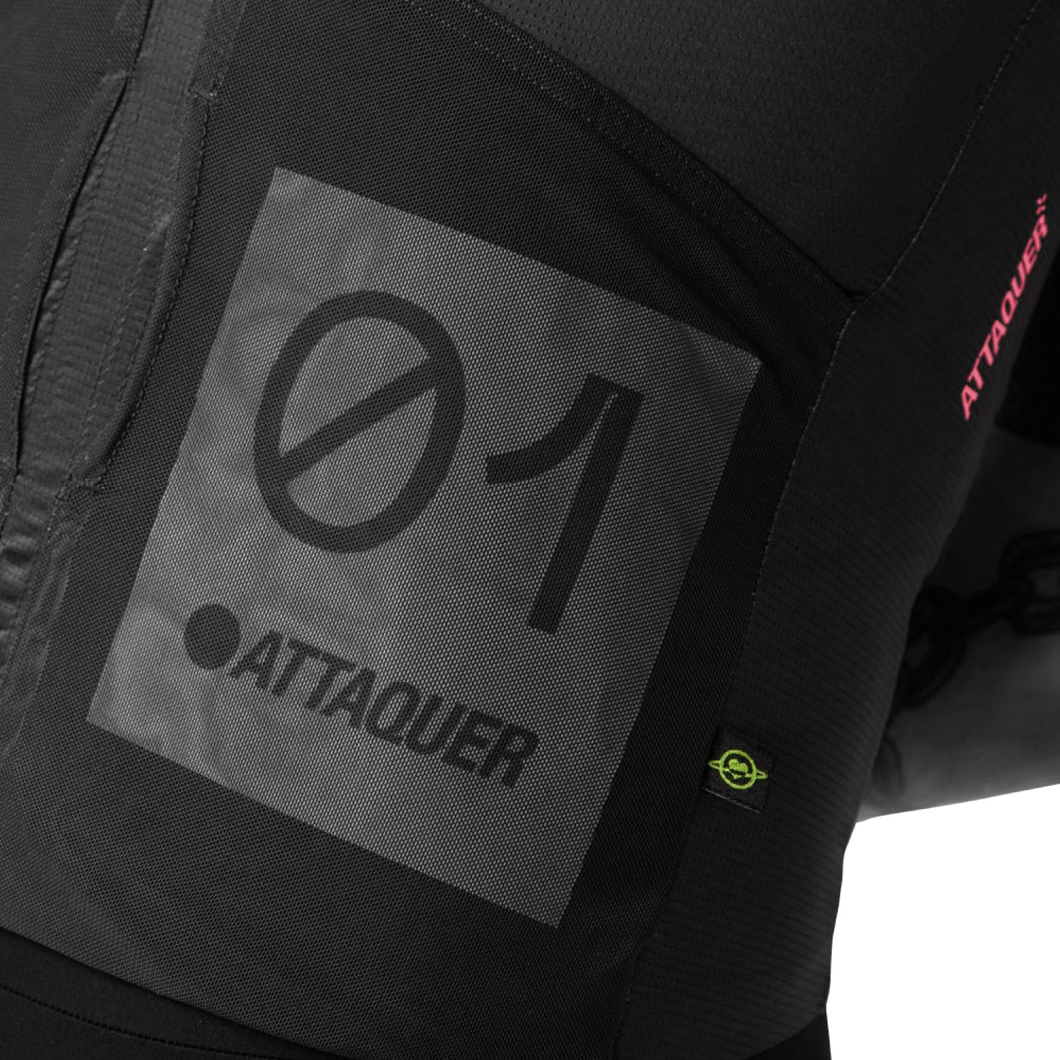 ULTRA: Aero Long Sleeved Jersey Black/Neon Pink-Attaquer-Attaquer