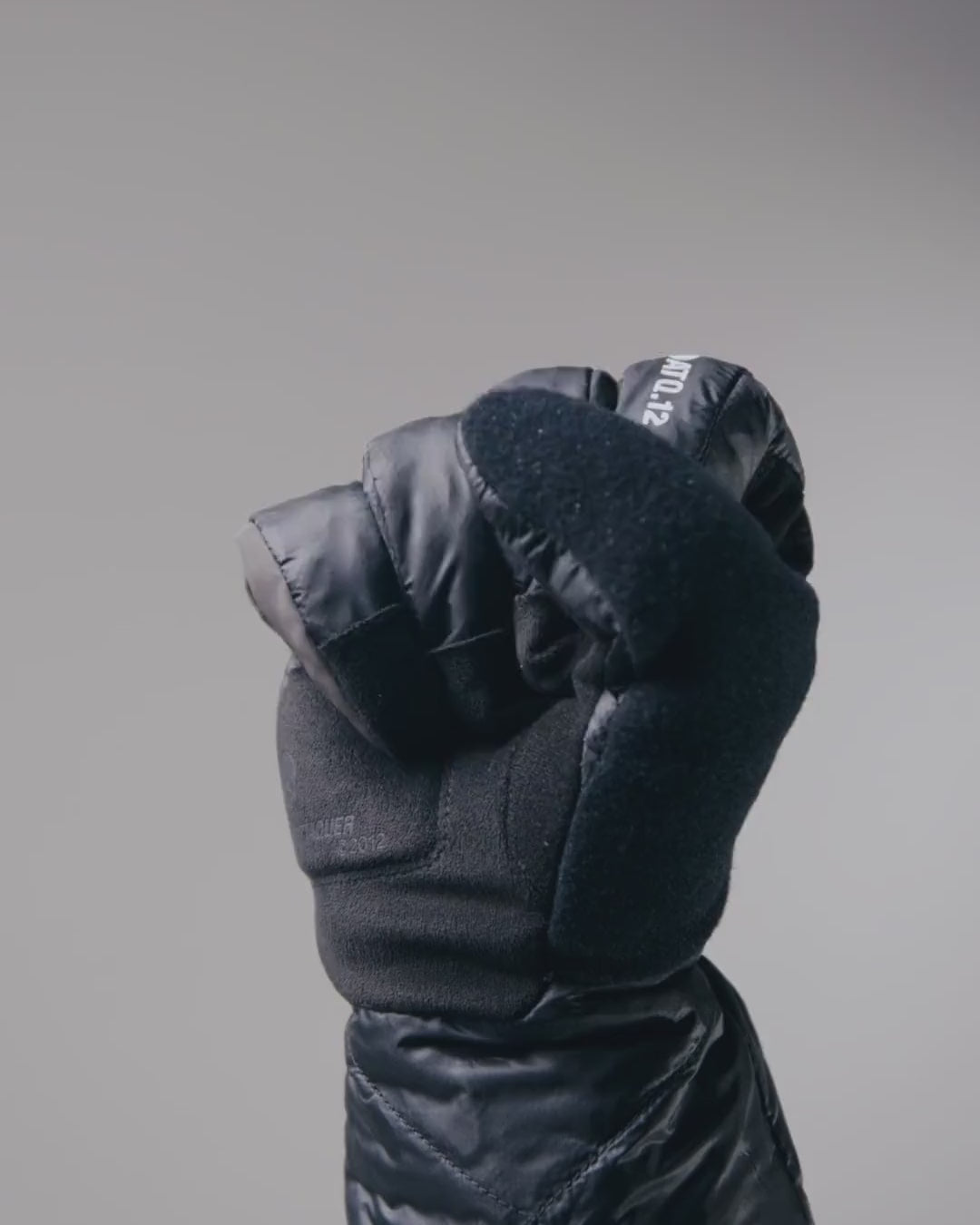 Attaquer_Quilted_Mens_Glove06_1080x1350.mp4
